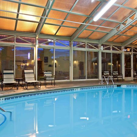 La Quinta By Wyndham Plattsburgh Hotel Bagian luar foto
