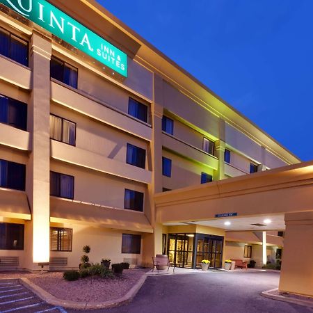 La Quinta By Wyndham Plattsburgh Hotel Bagian luar foto