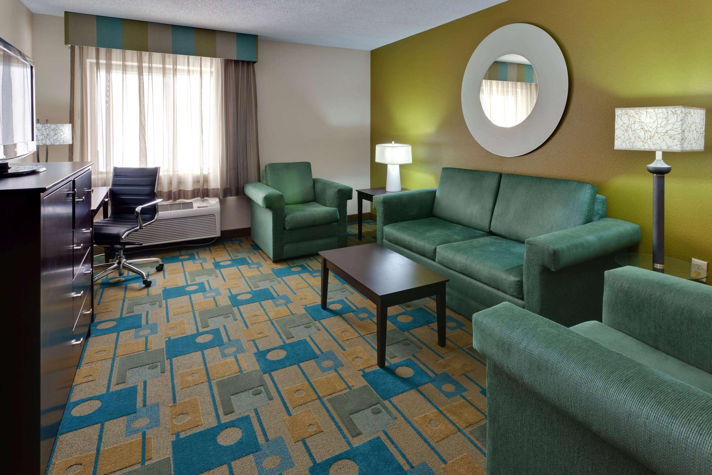 La Quinta By Wyndham Plattsburgh Hotel Bagian luar foto