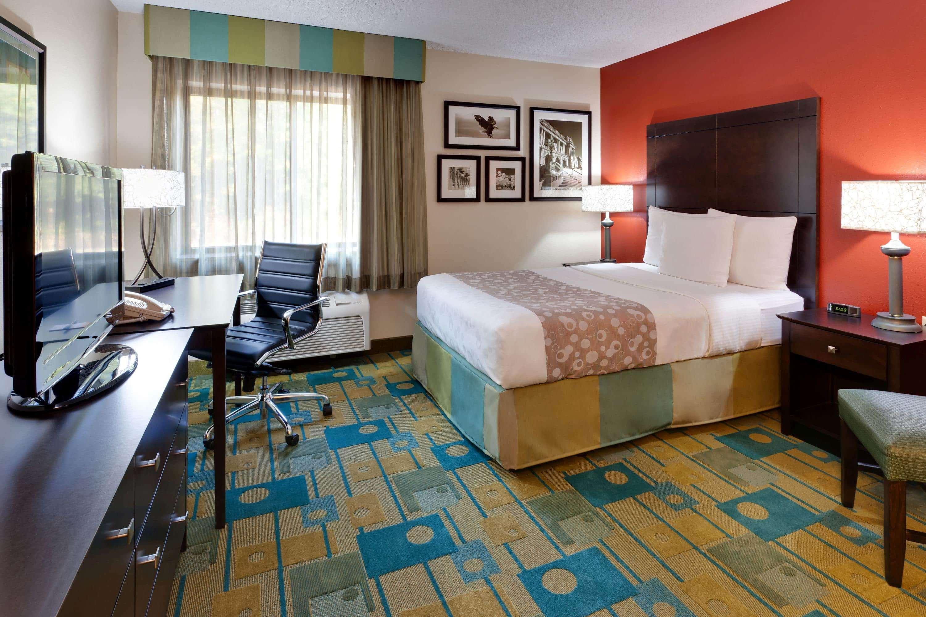 La Quinta By Wyndham Plattsburgh Hotel Bagian luar foto