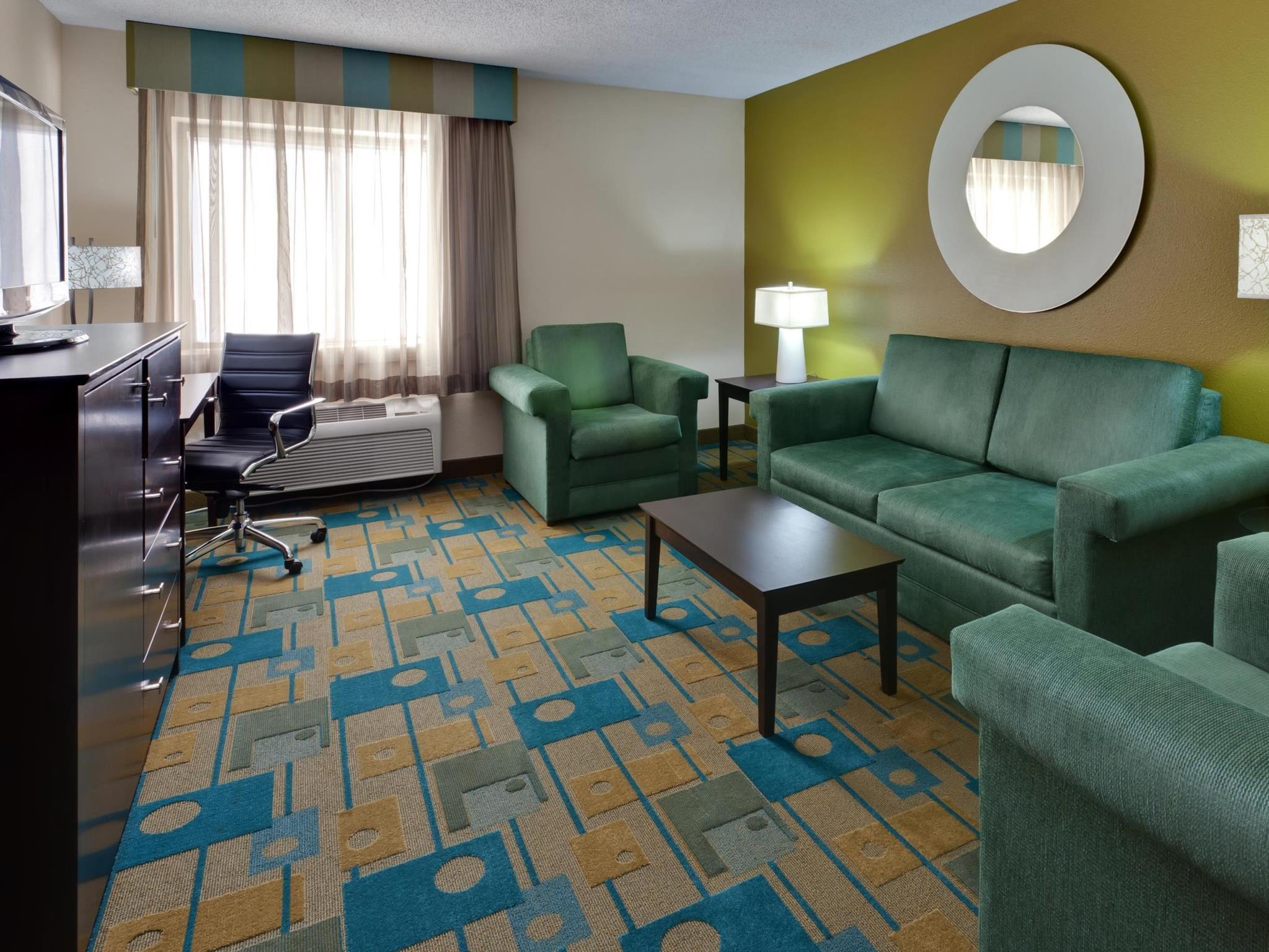 La Quinta By Wyndham Plattsburgh Hotel Bagian luar foto