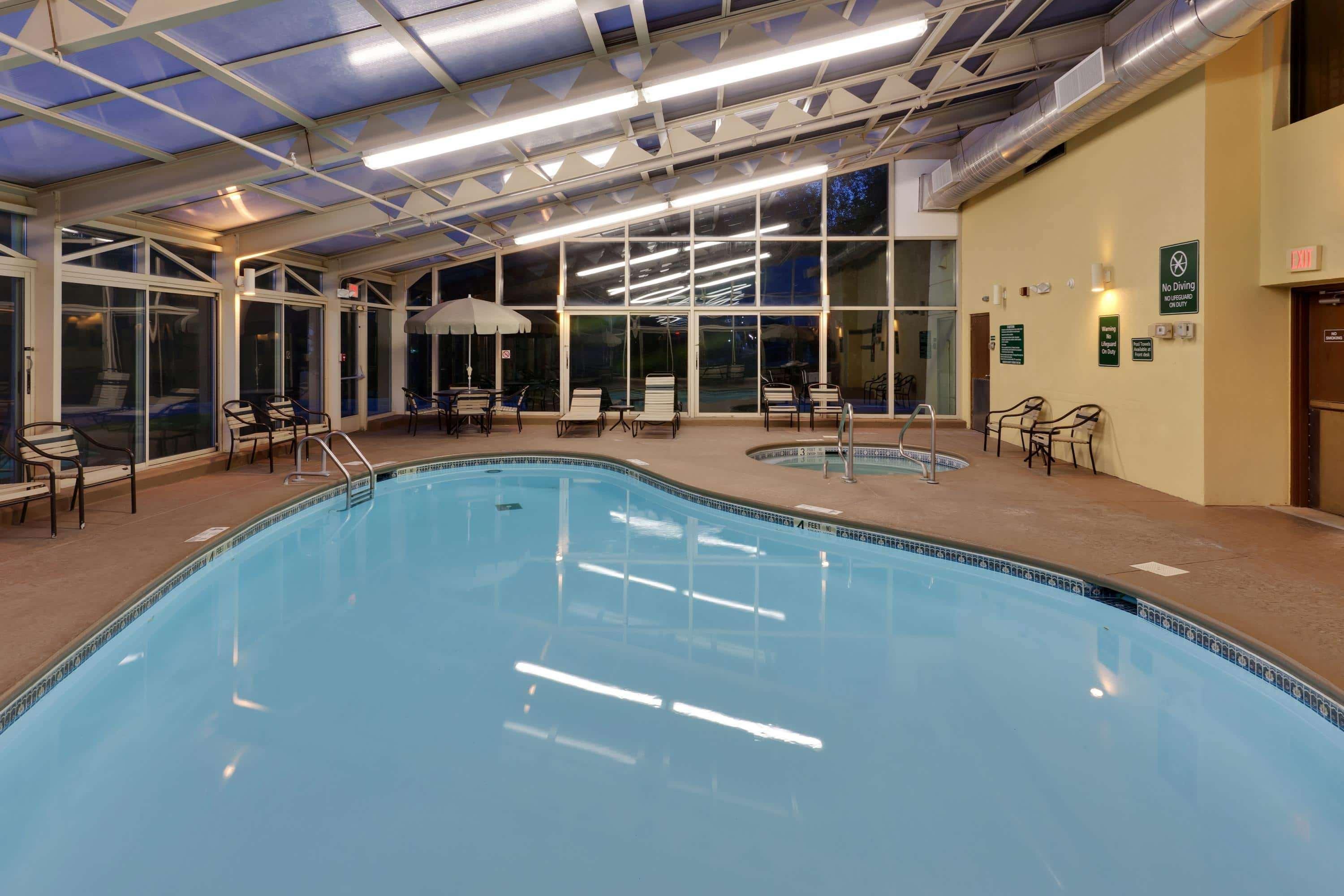 La Quinta By Wyndham Plattsburgh Hotel Bagian luar foto